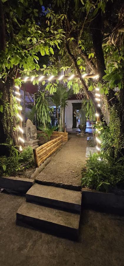 Retro Quarter Mb Hostel Siem Reap Luaran gambar