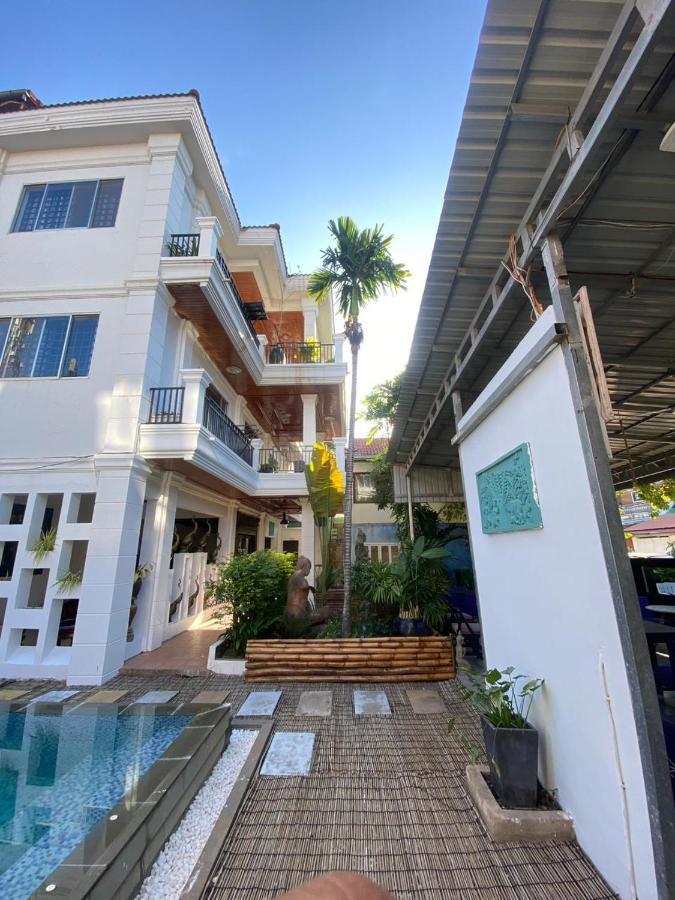 Retro Quarter Mb Hostel Siem Reap Luaran gambar