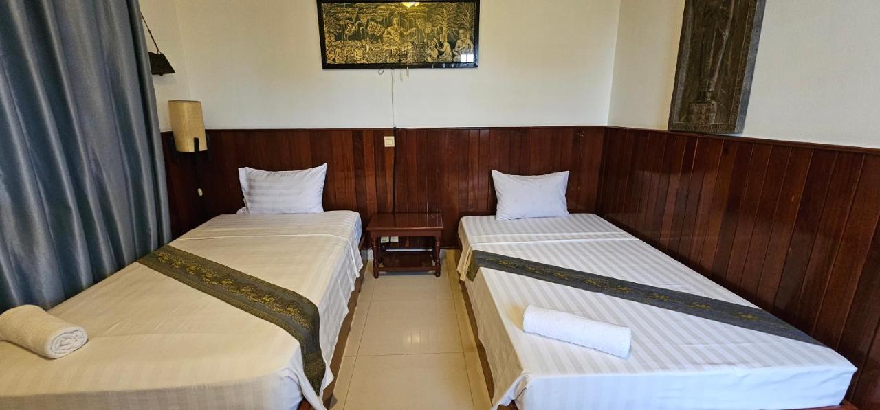 Retro Quarter Mb Hostel Siem Reap Luaran gambar