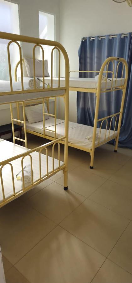 Retro Quarter Mb Hostel Siem Reap Luaran gambar