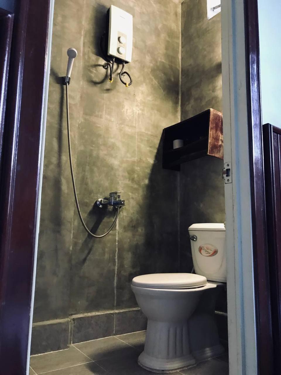 Retro Quarter Mb Hostel Siem Reap Luaran gambar