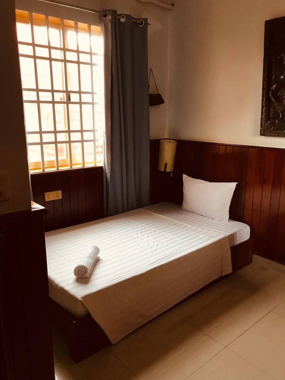 Retro Quarter Mb Hostel Siem Reap Luaran gambar